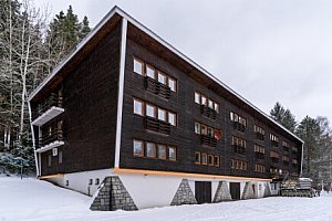 Jeseníky: Karlov pod Pradědem v Penzionu Eden s polopenzí, neomezeným wellness a fitness + sportovní aktivity