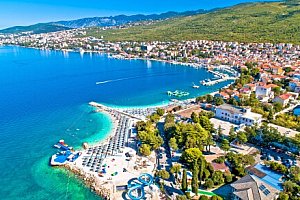 Crikvenická riviéra pouhých 200 m od pláže v Hotelu Annex Slaven *** s polopenzí + děti do 12 let zdarma