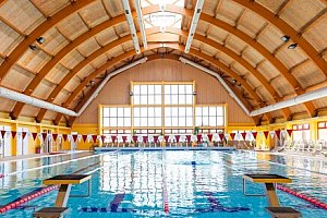 Celldömölk blízko Sárváru: Vulkán Wellness Hotel s termálními lázněmi (8 bazénů) a saunovým světem + polopenze