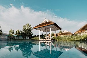 Největší termály v Horním Rakousku: Spa Resort Geinberg ****+ přímo propojený s lázněmi, polopenze a fitness
