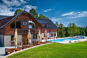 Česká Sibiř: Ranch Jestřebice se snídaní či polopenzí, bazénem, wellness centrem a ochutnávkou specialit