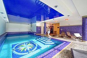 Mariánské Lázně: 4* Hotel St. Moritz Spa & Wellness s polopenzí a vstupem do bazénu + sleva na procedury