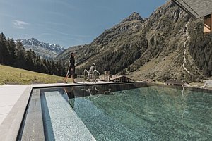 Wellness dovolená v tyrolských Alpách: Alpine Resort Sportalm Pitztal **** s polopenzí Plus, bazény a saunami