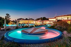 Horní Bavorsko v Ströbinger Hof – Therme Wellness Resortu ****+ se snídaní a každodenním vstupem do lázní
