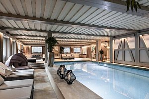 Michelinská kuchyně a relax v Jižním Tyrolsku: Romantik Hotel Stafler **** s polopenzí, bazénem a saunami