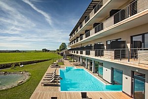 Alpská wellness dovolená: Německo v Hotelu Das Weitblick Allgäu **** se snídaněmi + bazén, 5 saun a večeře