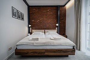 Bratislava blízko centra: Moderní čtvrť Nové Nivy ve stylovém Garni Hotelu DOCK se snídaněmi formou bufetu