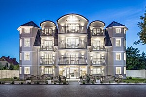 Lázně Mezizdroje 10 minut od pláže Baltského moře ve Ville Astra Baltica se snídaní formou bufetu + zahrada