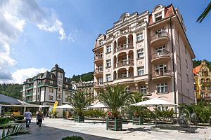 Karlovy Vary: Art Deco WOLKER **** s neomezeným wellness, až 6 procedurami a polopenzí + dítě do 12 let zdarma