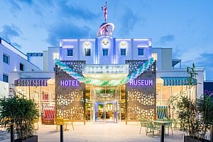 Německo v Hotelu Plaza INN Bad Rappenau *** přímo u BikiniARTmusea a 15 minut od lázní Sinsheim + snídaně