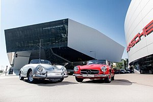 Automobilový zážitek ve Stuttgartu: Vstupenky do Muzea Porsche a Muzea Mercedes-Benz + prémiové ubytování