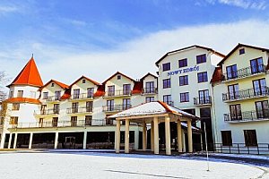 Polsko jen necelých 30 km od hranic v Hotelu Nowy Zdroj s polopenzí, neomezeným wellness a až 10 procedurami