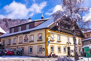 Rakousko 300 m od sjezdovkou ve slovenském Pensionu Mentenwirt s polopenzí a slevovou kartou Lungau