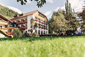 Severní Itálie: Údolí Tauferer Ahrntal v Parkhotelu Schachen *** s polopenzí + wellness, výbava na túry, slevy