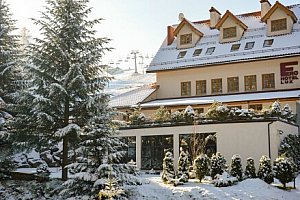 Polské Beskydy jen 20 m od ski areálu v Hotelu Fero Lux s polopenzí a neomezeným wellness (bazén, sauna)