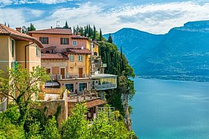 Tremosine u Lago di Garda v Hotelu Miralago *** se snídaní či polopenzí + venkovní bazén, výlet lodí a slevy