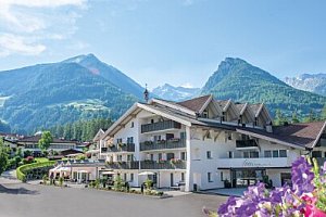 Údolí Ahrntal blízko vodopádů: Lutago v Hotelu Fronza **** se snídaní či polopenzí a wellness + slevová karta