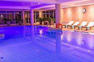 Polsko u českých hranic: Lázeňský Hotel Spa Medical Dwór Elizy *** se snídaní/polopenzí a neomezeným wellness