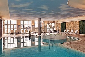 Bavorsko u jezera Chiemsee v Hotelu Unterwirt ****superior s polopenzí, 2 bazény a 4 saunami + sleva na golf