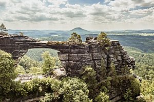 Českosaské Švýcarsko: Dolní Poustevna v Hotelu Zelený dům *** s polopenzí + vířivka, infrasauna, solná jeskyně