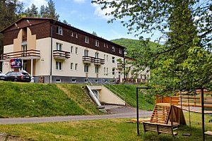 Horský pobyt na Slovensku: Horský Hotel Magura *** se snídaní nebo polopenzí + wellness procedury a fitness