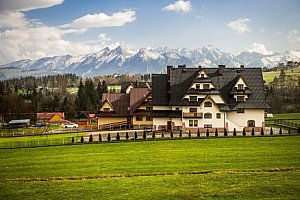 Polské Tatry stylově: Białka Tatrzańska v Penzionu Silverton se snídaní, saunou a posilovnou + vířivka a víno