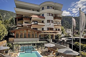 Wellness pobyt v Tyrolsku: Mayrhofen v Hotelu Alpine Hideaway ZILLERTALERHOF **** s polopenzí + bazén a sauny