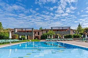 Peschiera u Lago di Garda a památky UNESCO v Golf Residence & Resort s polopenzí + bazén a sleva na golf