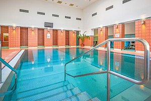 Turčianské Teplice: Pobyt v Hotelu Rezident *** s polopenzí, vstupem do Spa & Aquaparku + 4 wellness procedury