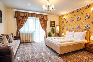 Slovensko: Velký Meder nedaleko termálních lázní v Penzionu Heléné se snídaní či polopenzí a venkovním bazénem