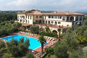 Itálie blízko Lago di Garda a historických měst: Dovolená v San Rocco Relais se snídaní a venkovním bazénem