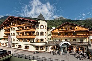 Tyrolsko blízko Innsbrucku a ledovce Stubai: Hotel Alpin Resort Stubaier Hof ****+ s polopenzí plus a wellness