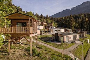 Rakousko-italské pohraničí: Korutany v Chalets & Glamping Nassfeld by ALPS RESORTS se vstupem do bazénů