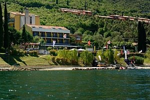 Dovolená u Gardského jezera v Hotelu Sole *** s all Inclusive Llight, wellness, bazény a plavbou do Limone