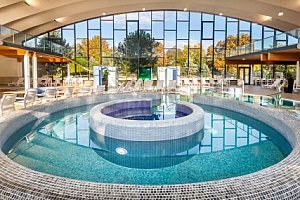 Lázně Hajdúszoboszló blízko Debrecenu v Hunguest Hotelu Béke **** s vlastními termály + polopenze a slevy