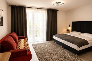 Pobyt 150 m od AquaCity a 400 m od centra v  Penziónu Alma Poprad se snídaní + sleva na vstup do aquaparku