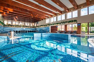 Rajecké Teplice jen 650 m od lázní: Wellness Hotel Diplomat **** s polopenzí, bazénem, vířivkou a 4 saunami