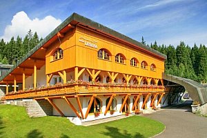 Krkonoše: Špindlerův Mlýn v Hotelu Lesana *** s all inclusive a neomezeným wellness (bazény, sauny) + kulečník