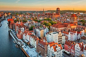 Gdańsk: Pobyt v Hotelu Platan *** s polopenzí a 2 saunami (finská a infra) neomezeně + zahrada a dětské hřiště
