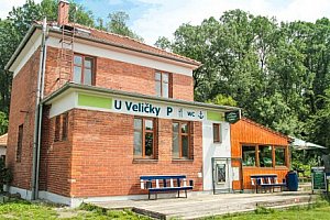 Pohodový pobyt u Baťova kanálu v Penzionu U Veličky se snídaní a půldenní plavbou + dítě do 5 let zdarma