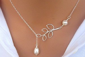 Elegantní náhrdelník s větvičkou a perlami a poštovné ZDARMA!