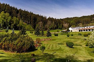 Luxusní Golf & Spa Resort Cihelny**** u Karlových Varů s wellness a golfem