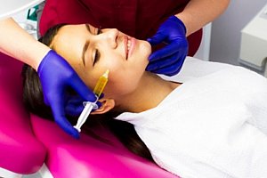 Ošetření obličeje či jiné oblasti pomocí plazmaterapie na Praha 10