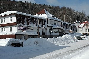 Zima v hotelu PROM v Krkonoších u Černé Hory s polopenzí