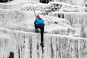Kurz ledového lezení