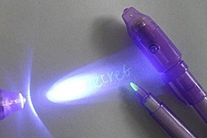 UV pero s neviditelným inkoustem - 7 variant a poštovné ZDARMA!