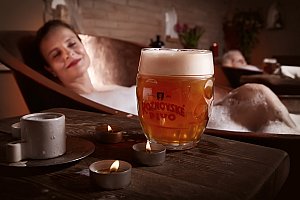 Královská levandulová péče pro dva v Rožnovských pivních lázních s ozdravnými procedurami včetně ubytování na 2 noci