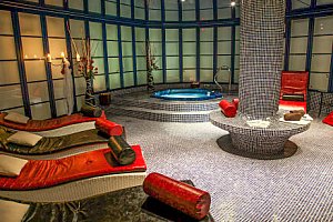 Pobyt plný relaxace: Hotel Morris Česká Lípa **** s polopenzí, privátním wellness a odpočinkovými procedurami