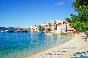 Chorvatsko: Makarská riviéra jen 20 m od moře v apartmánech pro 3 - 6 osob s autobusovou dopravou RegioJet