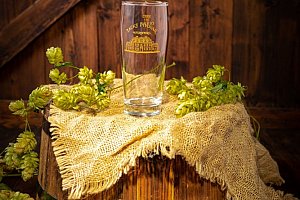 Pivni sklenice s logem pivovaru
